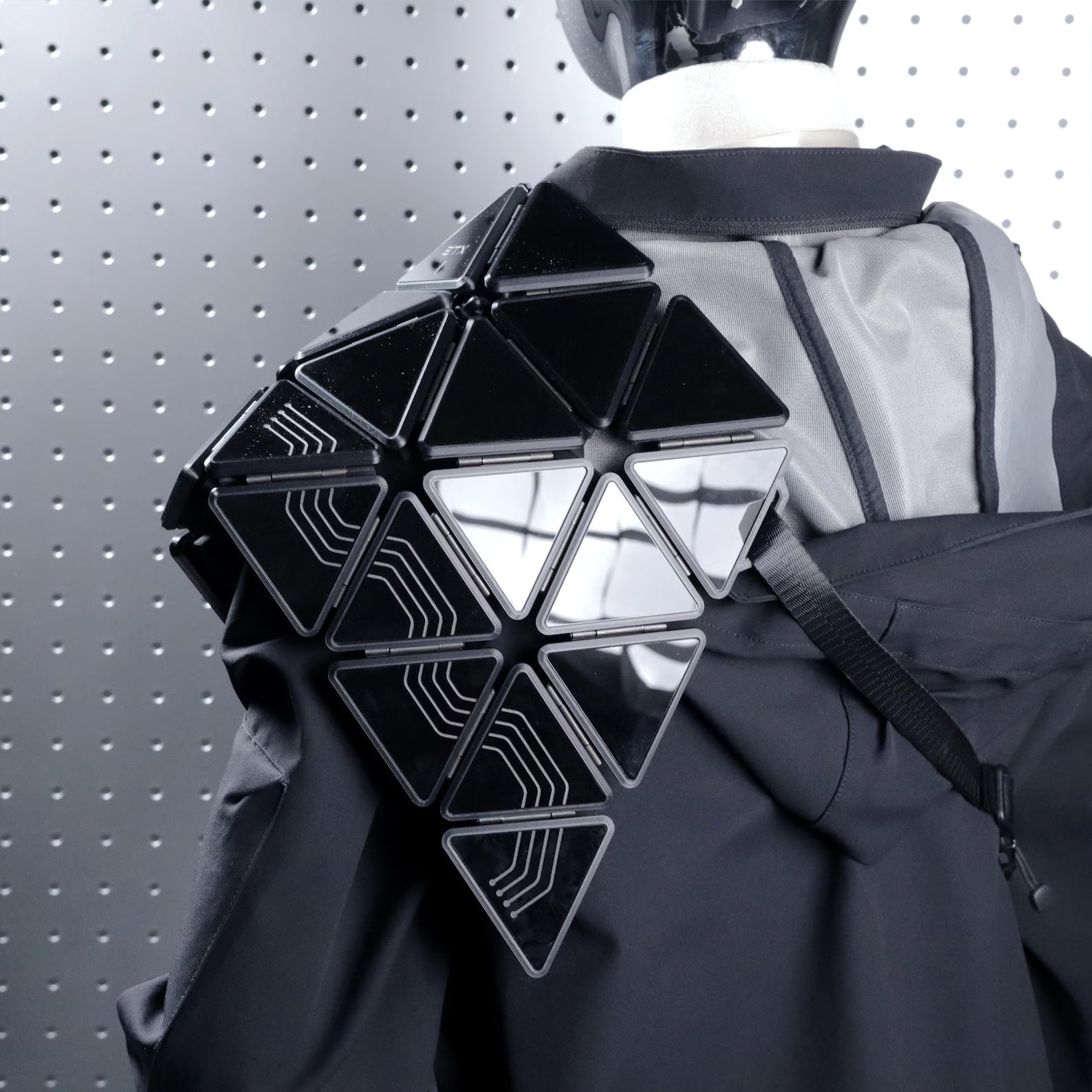 MECHA JEWELRY & BODY ARMOR